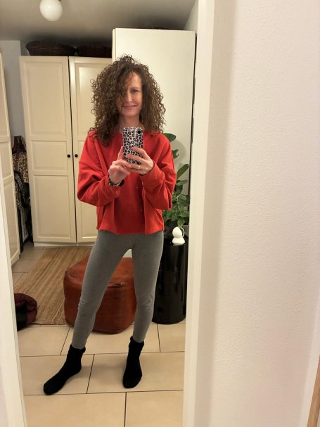 Die curly Zora